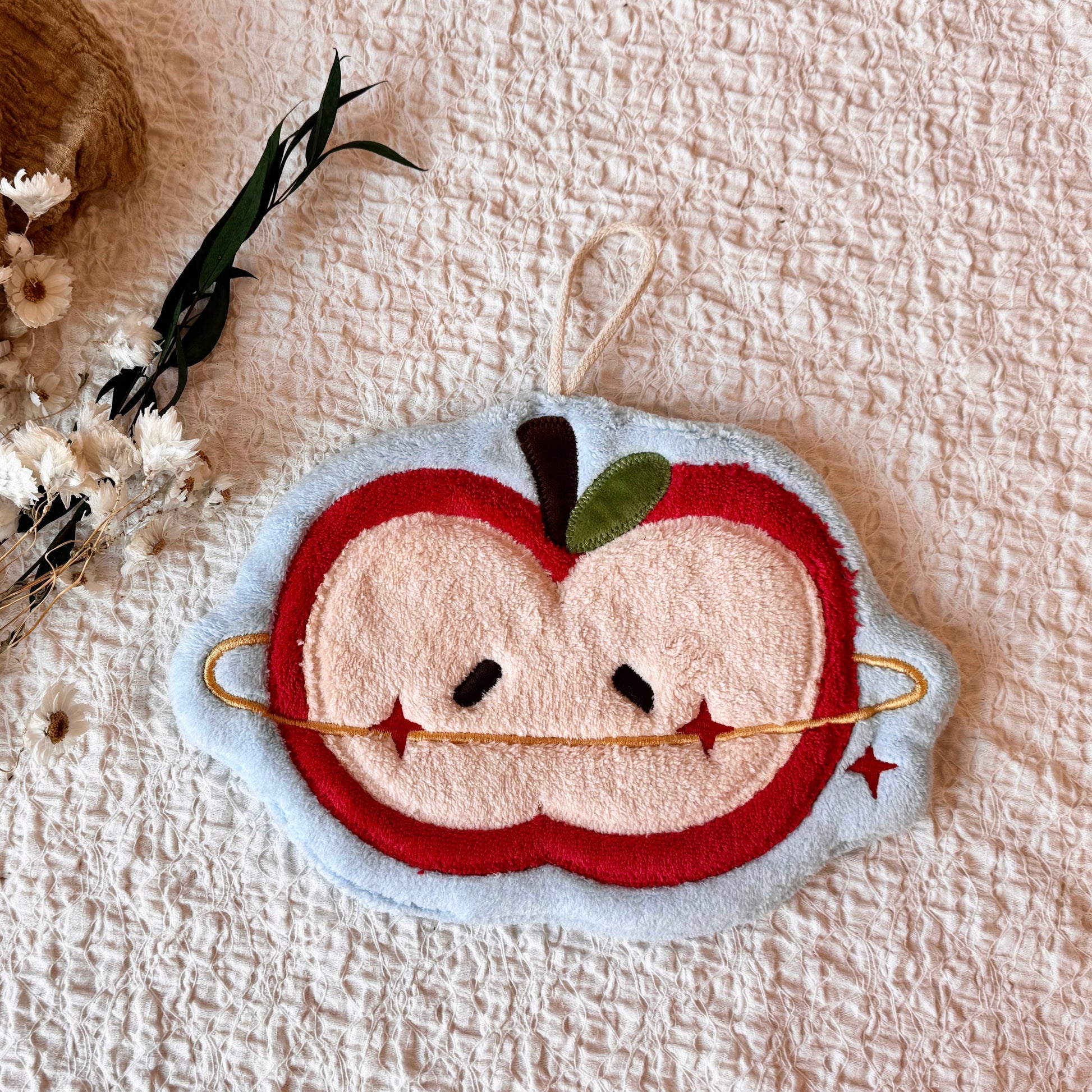 Set of 3 Cute Apple Hanging Hand Towels - Ecoesse